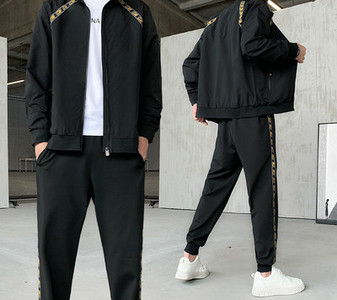 Vīriešu sporta divdaļīgs komplekts ar kabatu