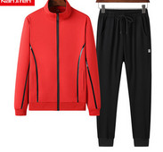 Vīriešu sporta krekls un treniņtērps apakšā