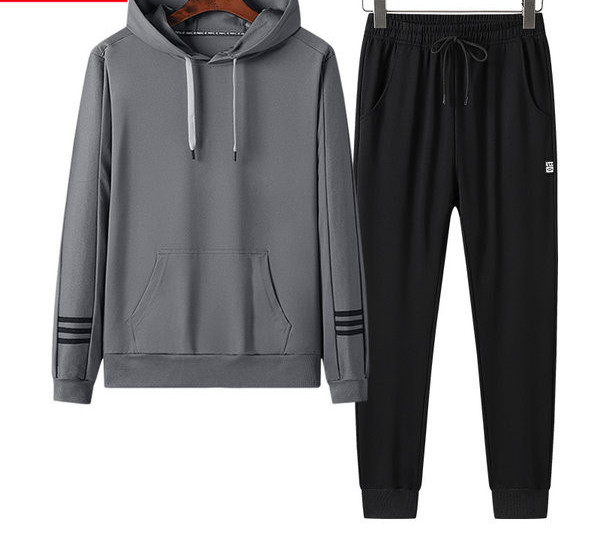 Férfi kapucnis pulóver és nyakkendő