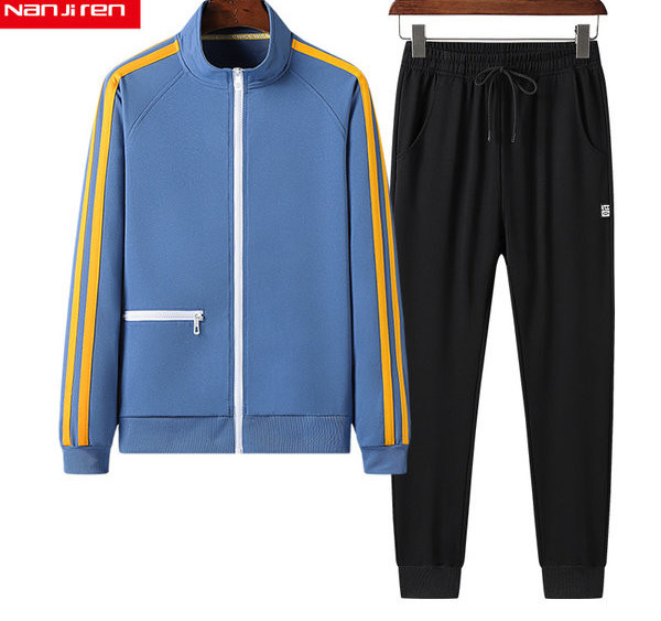 Új modell férfi sport szett pulóverből és alsóból