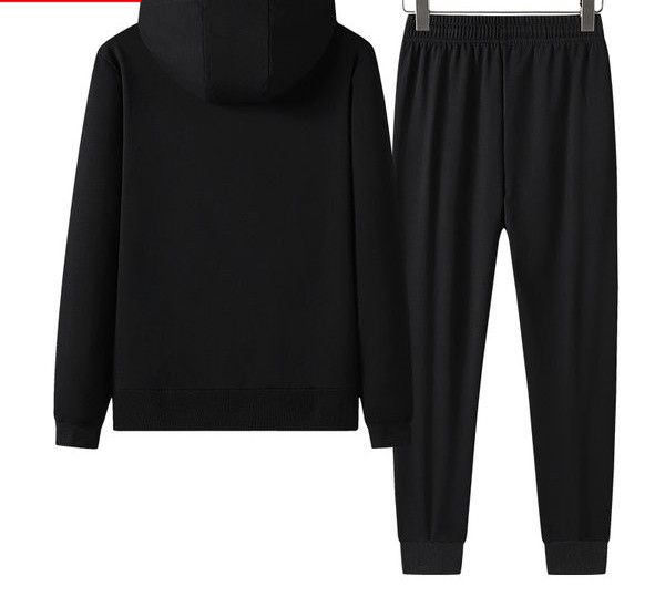 Vīriešu tērps ar kabatu un mežģīnēm