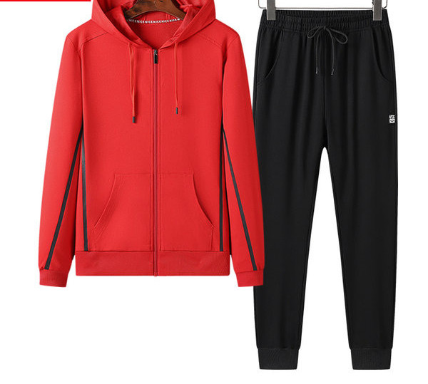 Vīriešu tērps ar kabatu un mežģīnēm