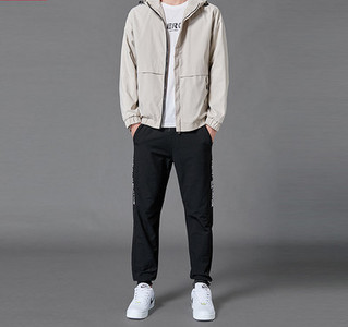 Férfi sportcsapat alsók és felsők