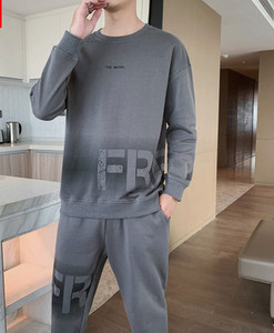 Ikdienas vīriešu komplekts trīs krāsās