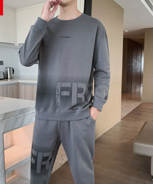 Ikdienas vīriešu komplekts trīs krāsās