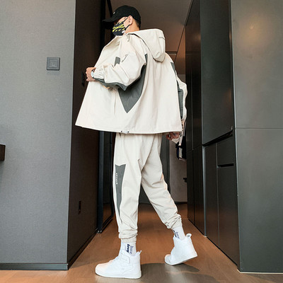 Ανδρικό φθινοπωρινό σετ με κουκούλα