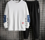 Vīriešu komplekts ar apdruku un kabatu