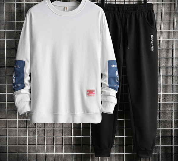 Vīriešu komplekts ar apdruku un kabatu