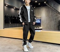 Tinuta sport barbati din doua piese