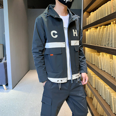 Vīriešu sporta komanda ar trīskrāsu apdruku