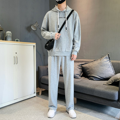 Muška sportska ekipa - s kapuljačom i vezicama