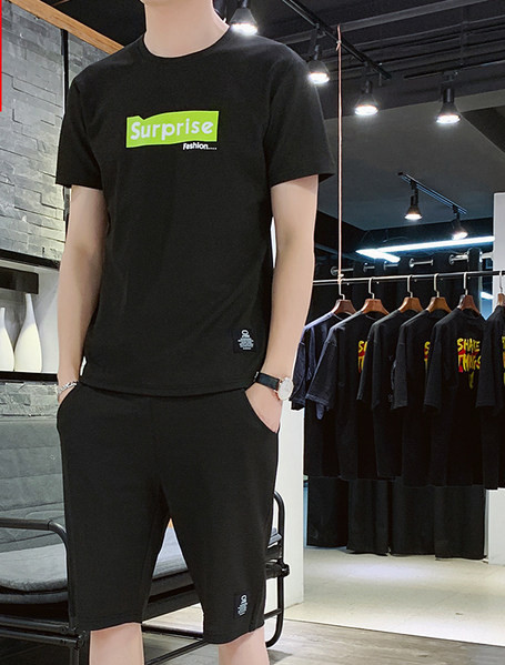 Férfi csapat nyomattal és zsebbel