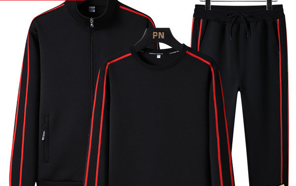 Muško trodijelno odijelo s pasovima