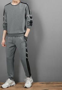 Χαλαρό ανδρικό σετ με γράμματα