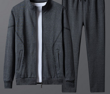 Vīriešu tērps ar kabatu trīs krāsās