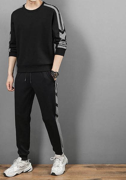 Ανδρικό σετ  φθινόπωρο-χειμώνα με στάμπα και τσέπη