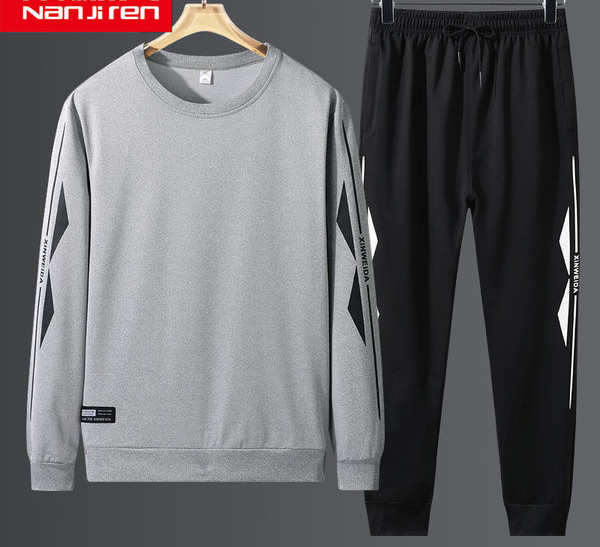 Vīriešu sporta komplekts no blūzes un apakšas