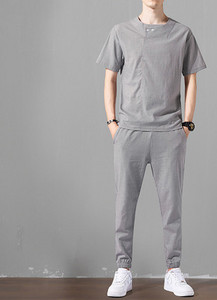 Alkalmi férfi póló és alsó garnitúra