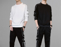 Ανδρικά casual αθλητικά σετ με οβάλ λαιμόκοψη και τσέπη