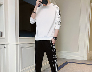 Ανδρικά casual αθλητικά σετ με οβάλ λαιμόκοψη και τσέπη