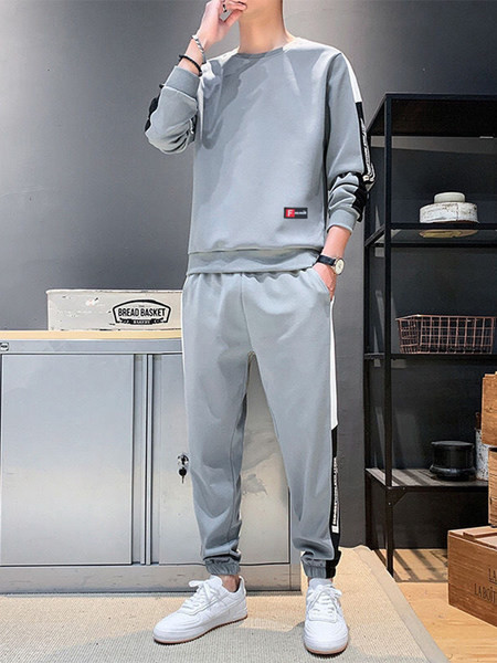 Vīriešu komanda - ar kabatu trīs krāsās