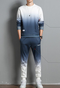 Ανδρική φόρμα με μακριά μανίκια