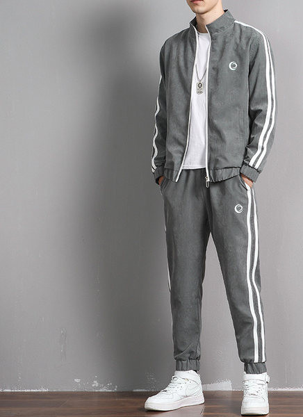 Sportisks vīriešu divdaļīgs komplekts ar caurulēm