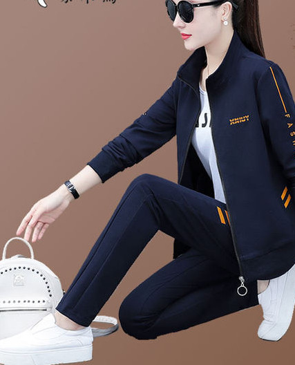 Sieviešu komandas rāvējslēdzēja aizdare