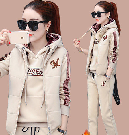 Moteriškas sportiškas trijų dalių komplektas su siuvinėjimu ir gobtuvu