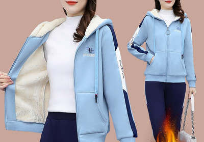 Γυναικεία φόρμα με κουκούλα και γράμματα