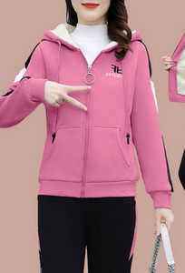 Γυναικεία φόρμα  με φόδρα και κουκούλα