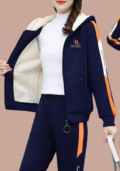 Γυναικεία φόρμα  με φόδρα και κουκούλα