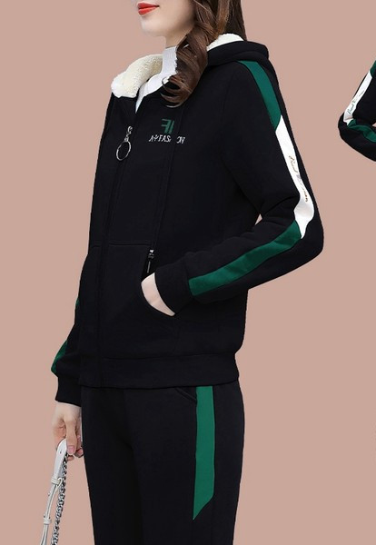 Rudens-ziemas sieviešu komanda