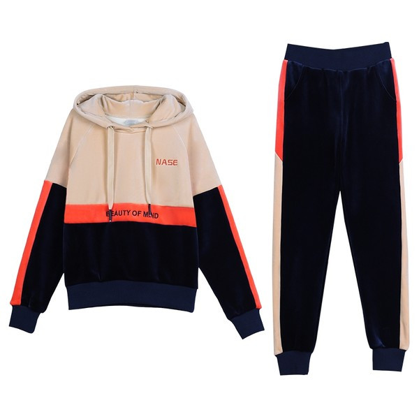 Ikdienas sieviešu samta kapuci un apakšas komplekts