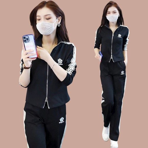 Γυναικεία αθλητική φόρμα 