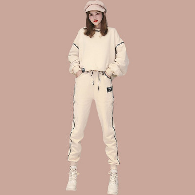 Γυναικεία φαρδιά φόρμα με στάμπα δύο τεμαχίων