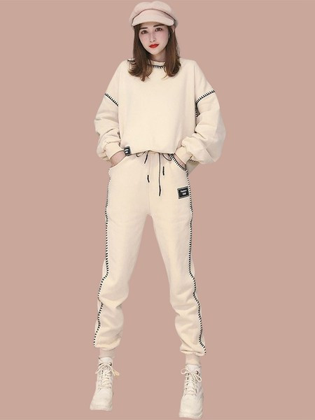 Γυναικεία φαρδιά φόρμα με στάμπα δύο τεμαχίων