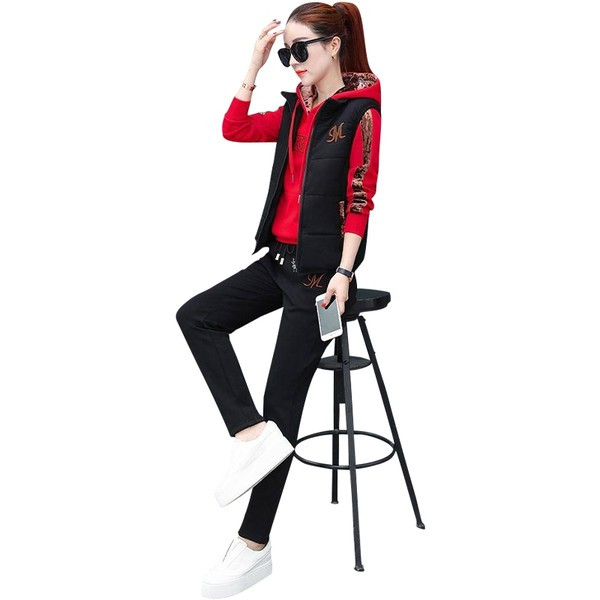 Γυναικείο σετ σε τρία τεμάχια με τσέπη