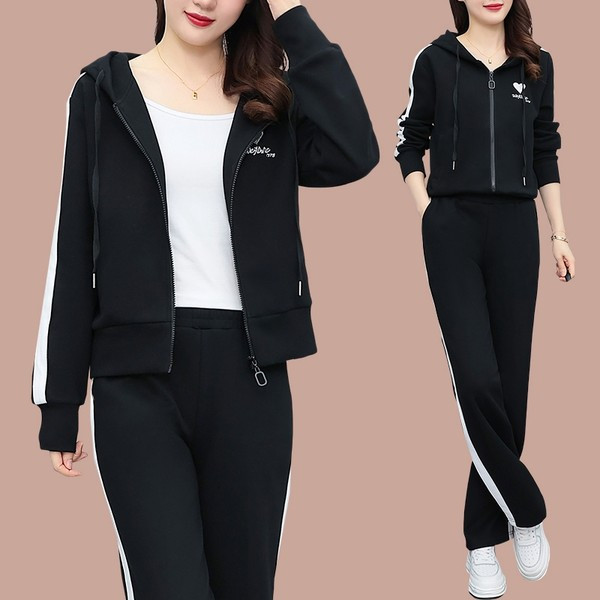 Sieviešu sportisks divdaļīgs komplekts ar caurulēm