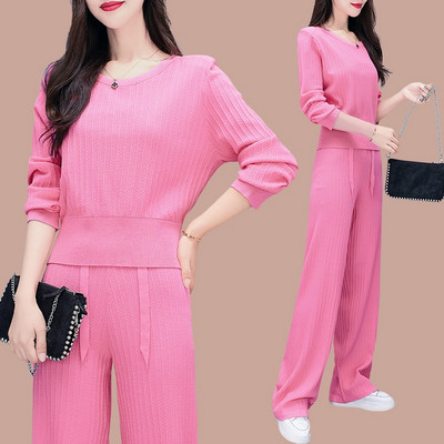 Sieviešu divdaļīgs sporta komplekts ar platām kājām