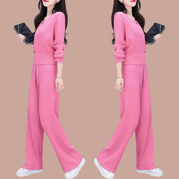 Sieviešu divdaļīgs sporta komplekts ar platām kājām