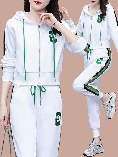 Modern sportcsapat - két részben