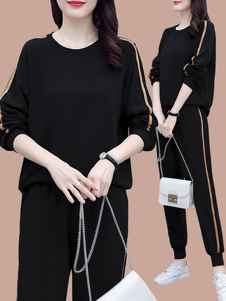 Kétrészes női alkalmi szett csövekkel