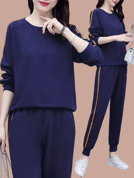 Kétrészes női alkalmi szett csövekkel