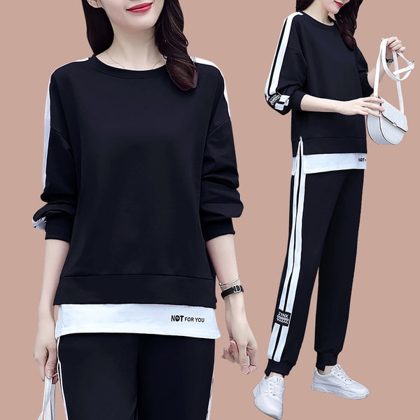 Ženski casual komplet bluze s ovalnim izrezom i donjim dijelom s printom