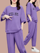 Platus dviejų dalių sportinės aprangos modelis