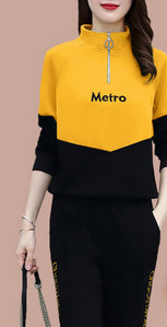 Női cipzáras csapat felirattal