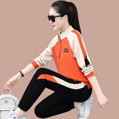 Női cipzáras csapat felirattal