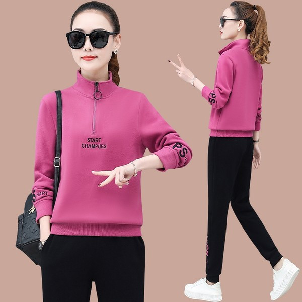 Kétrészes női ruha portékás mintával