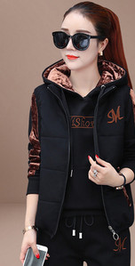 Sieviešu trīsdaļīgs komplekts ar uzrakstiem